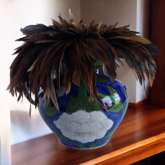 Vintage Thailand Hand Painted Blue & White Vase/Half-Bronze Rooster Feathers - Picture 3 of 8